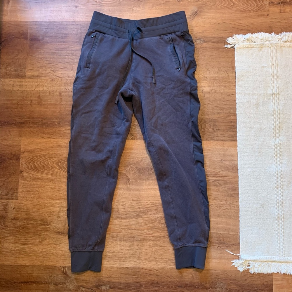 Lululemon sweats